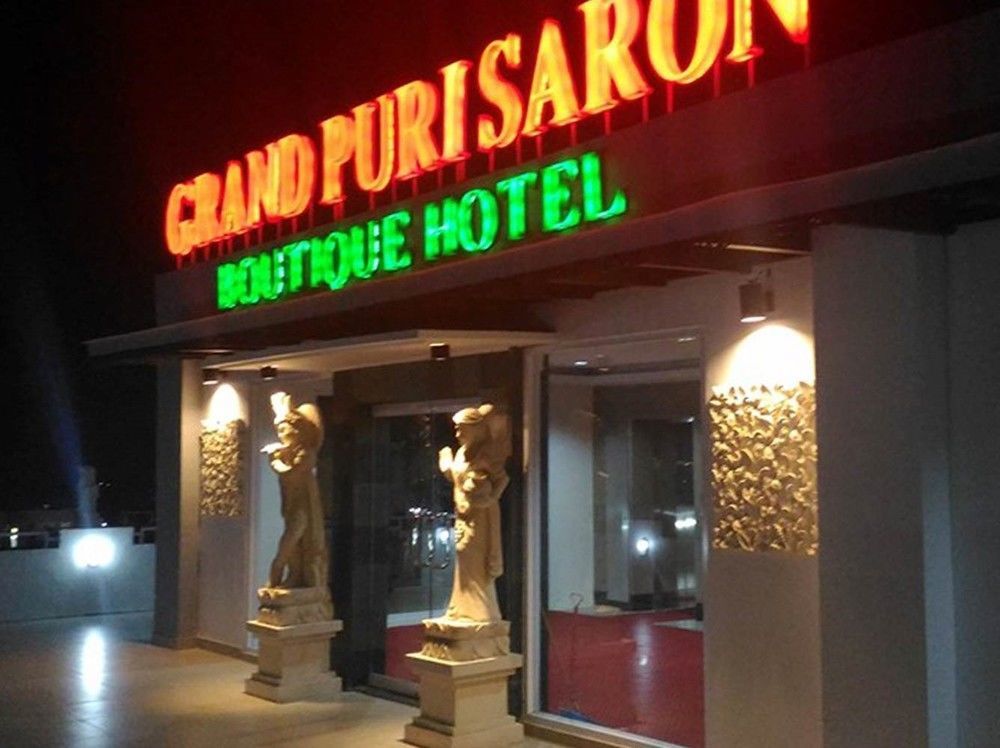 Hotel Grand Puri Saron Yogyakarta Extérieur photo